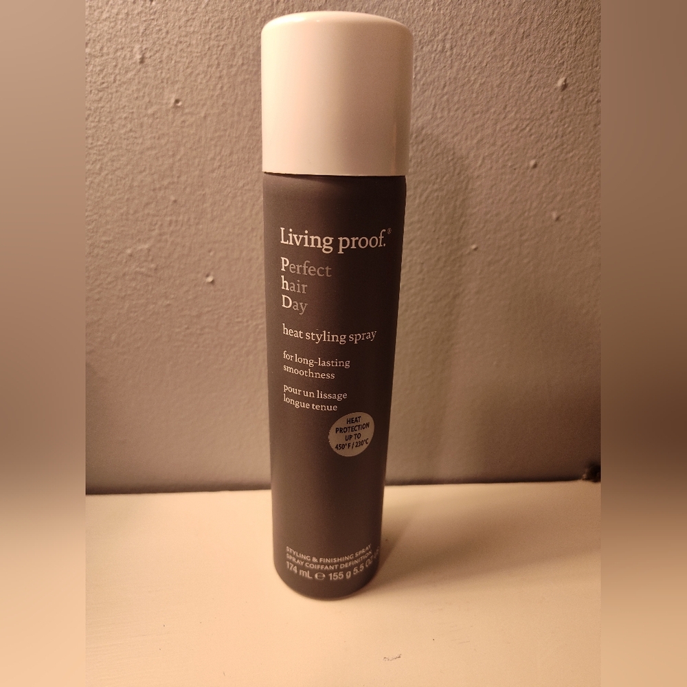 Living Proof Perfect hair Day Heat Styling Spray - Charcoal Gray & White